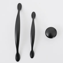 Load and play video in Gallery viewer, Matte Black Cabinet Knobs and Pulls - 96mm, 128mm, Single Hole 10 Pack
