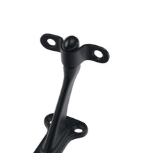 画像をギャラリービューアに読み込む, Matte black zinc alloy handrail bracket designed for secure mounting on staircases and walls.