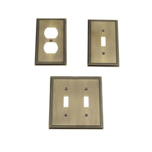 Charger l&#39;image dans la galerie, Antique brass light switch cover set with single toggle and double outlet plates, featuring durable zinc alloy construction.
